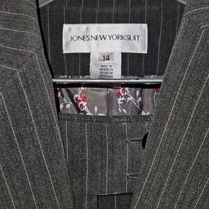 Women's Jones New York Gray & Pink Pinstripe Suit